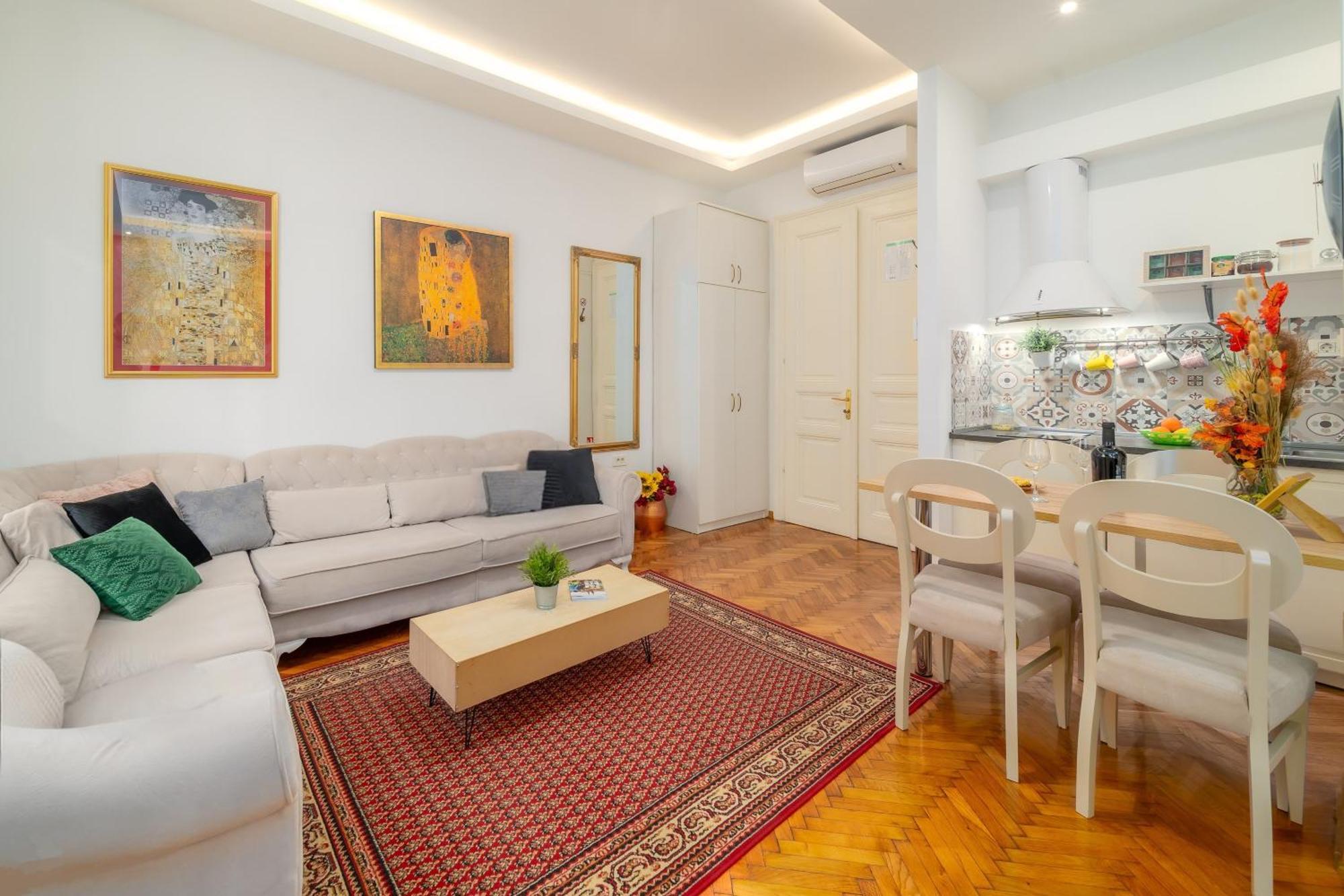 Aurelia Antik Apartments & Rooms, Zagreb City Center Ngoại thất bức ảnh
