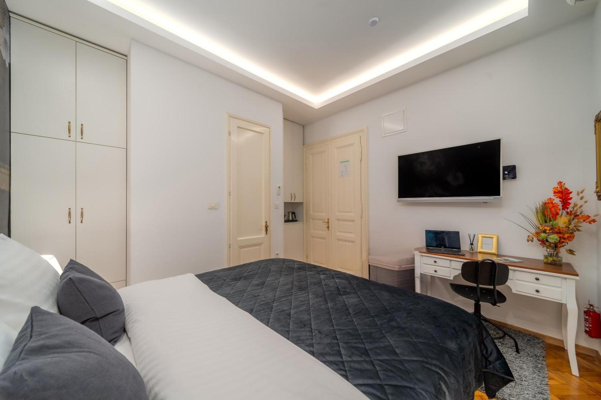Aurelia Antik Apartments & Rooms, Zagreb City Center Ngoại thất bức ảnh