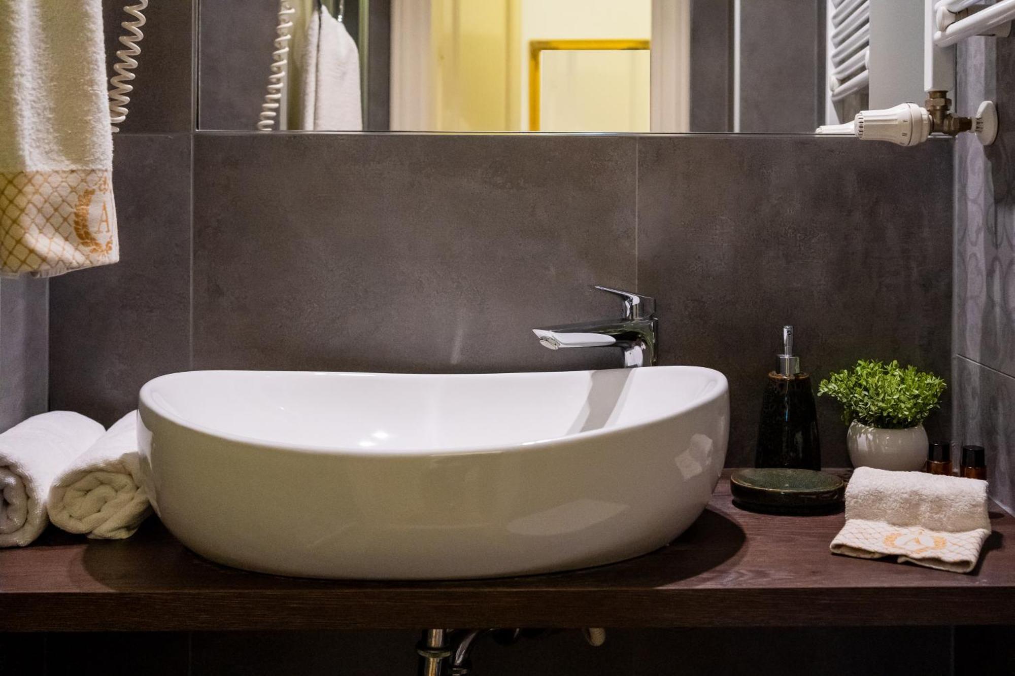 Aurelia Antik Apartments & Rooms, Zagreb City Center Phòng bức ảnh